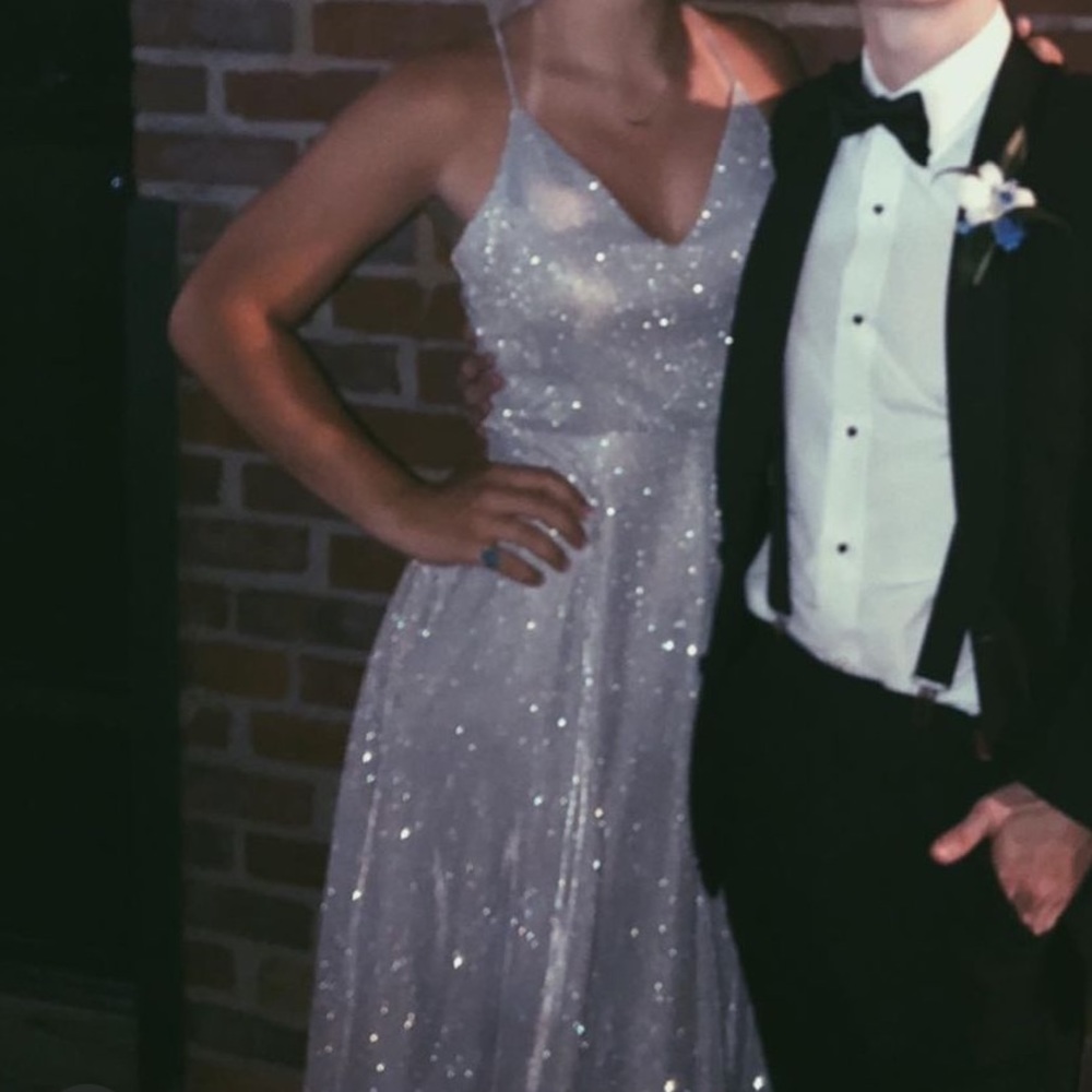 Silver Sparkly Prom/Formal Full Length Dress (Size Small, 2-4)